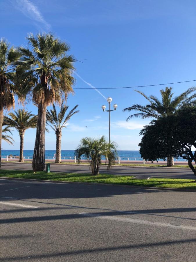Promenade Des Anglais . Nice Exterior photo